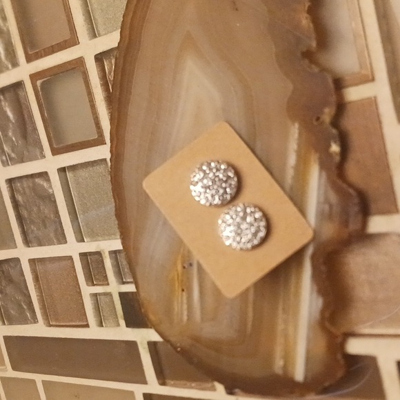 Diamond Fashion earrings-$5 add on - Picture 2 of 3